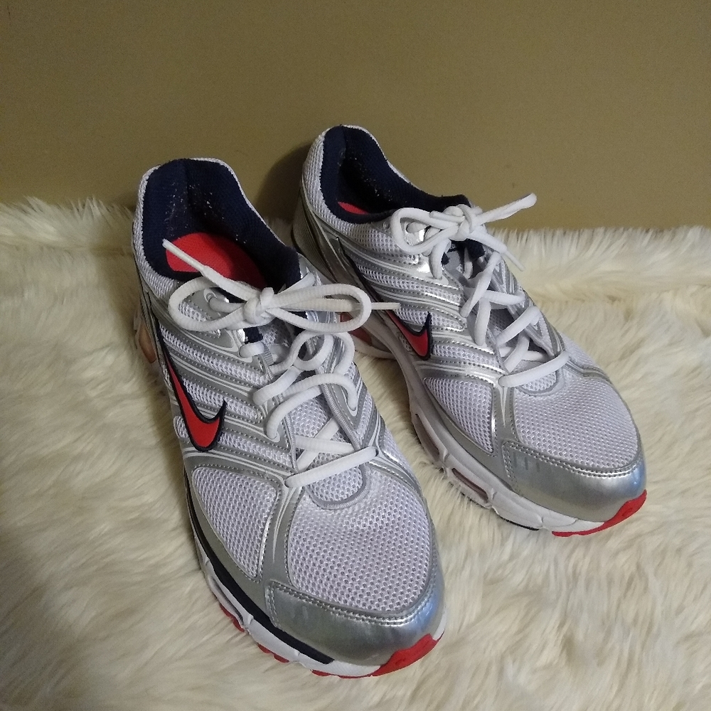 Nike Tailwind